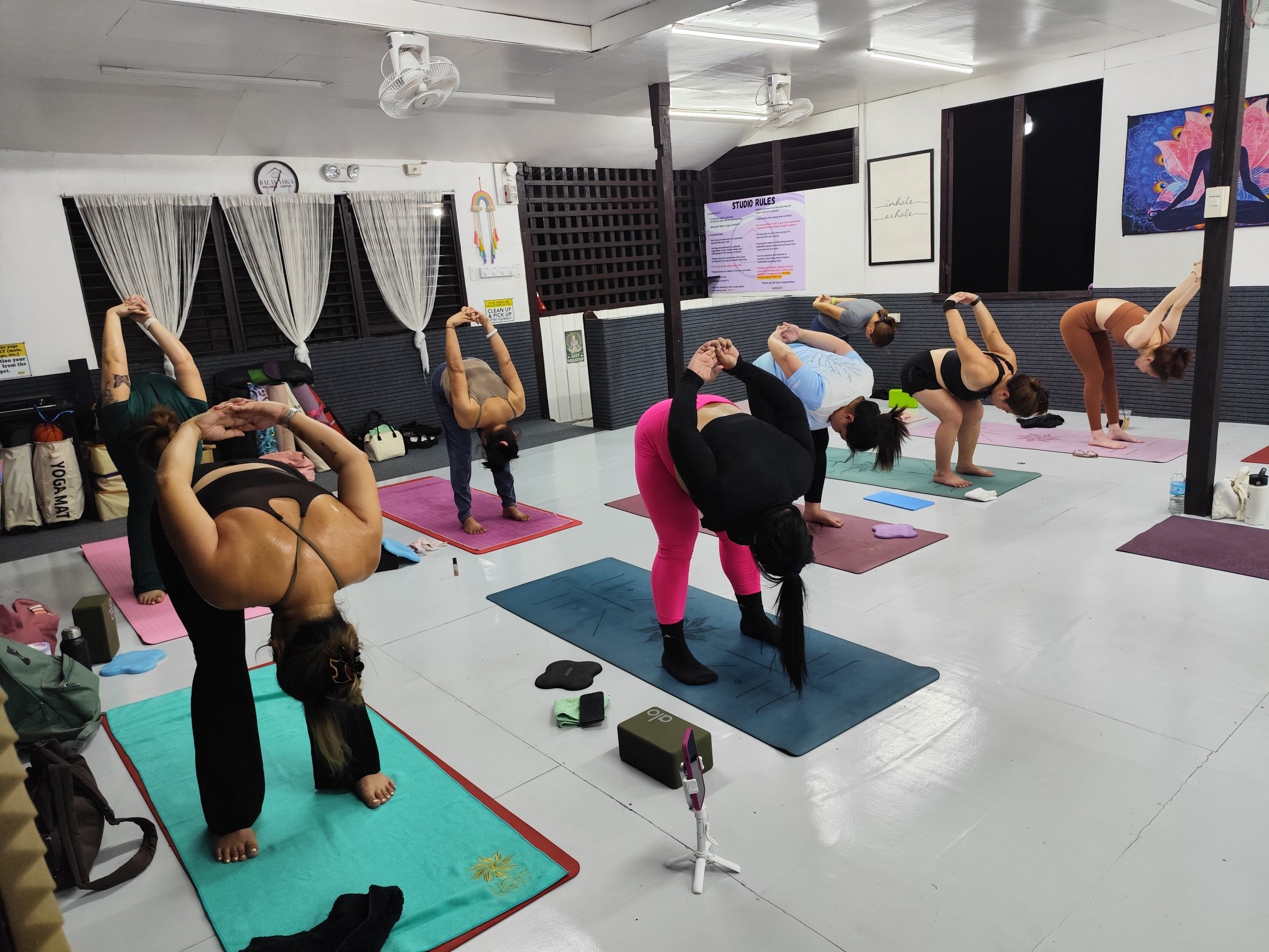 Balay-Yoga yoga flow
